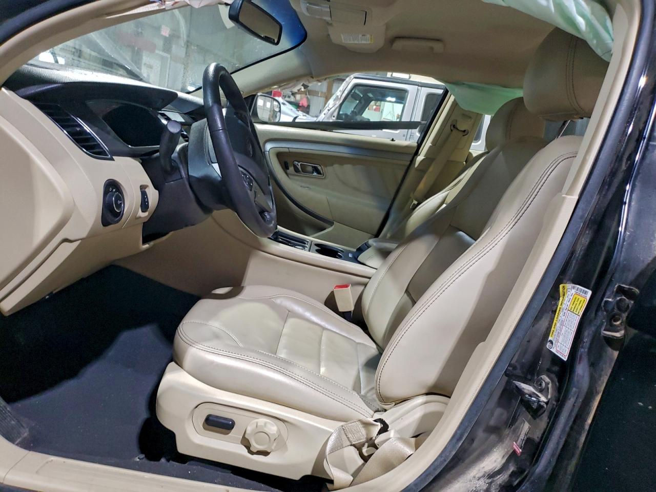 Ford Taurus Sel