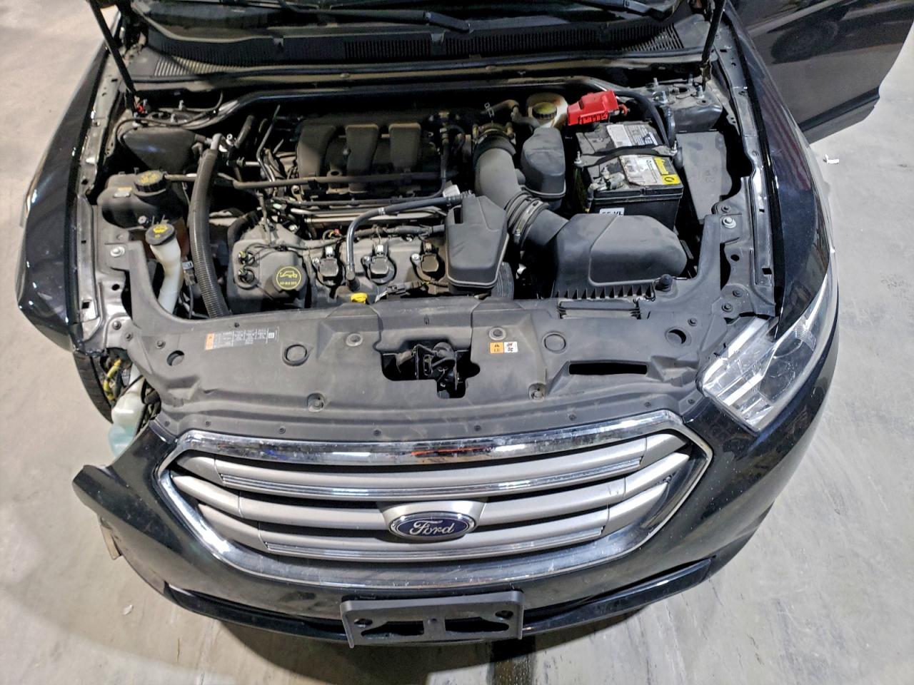 Ford Taurus Sel