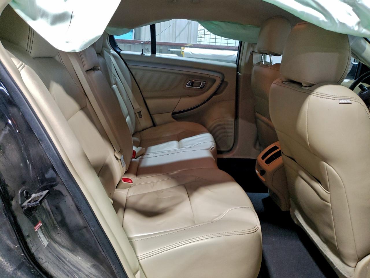 Ford Taurus Sel