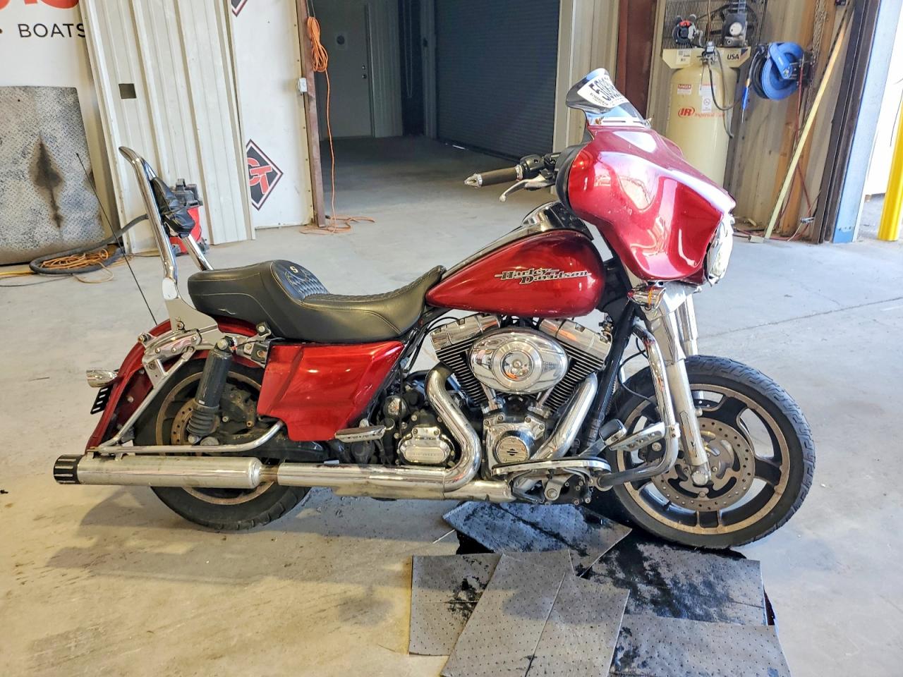 Salvage Harley-Davidson Fl Image