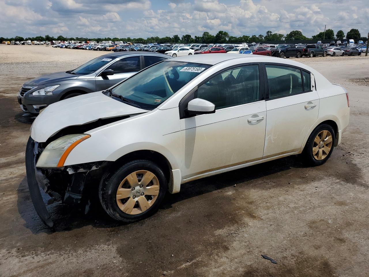 Salvage Nissan Sentra Image
