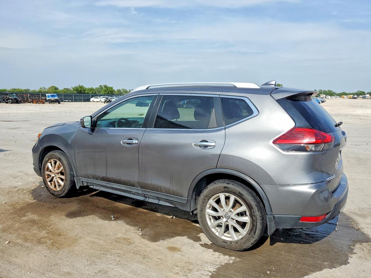 Nissan Rogue Sv