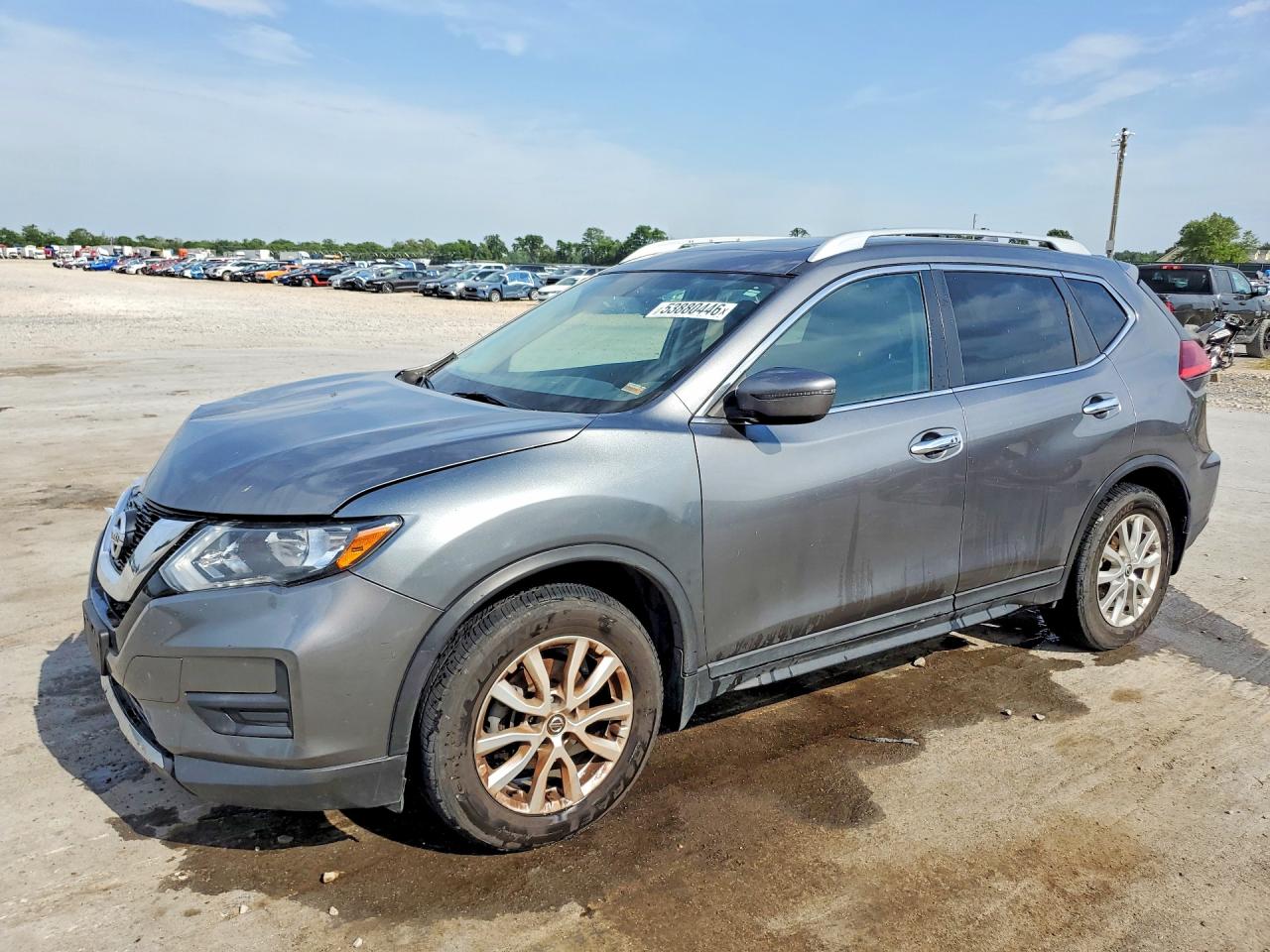 Salvage Nissan Rogue Image