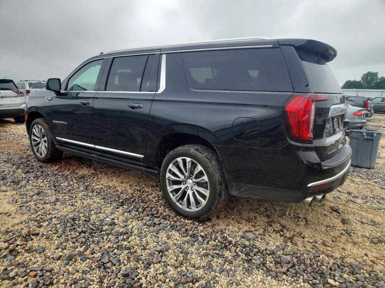 GMC Yukon Denali