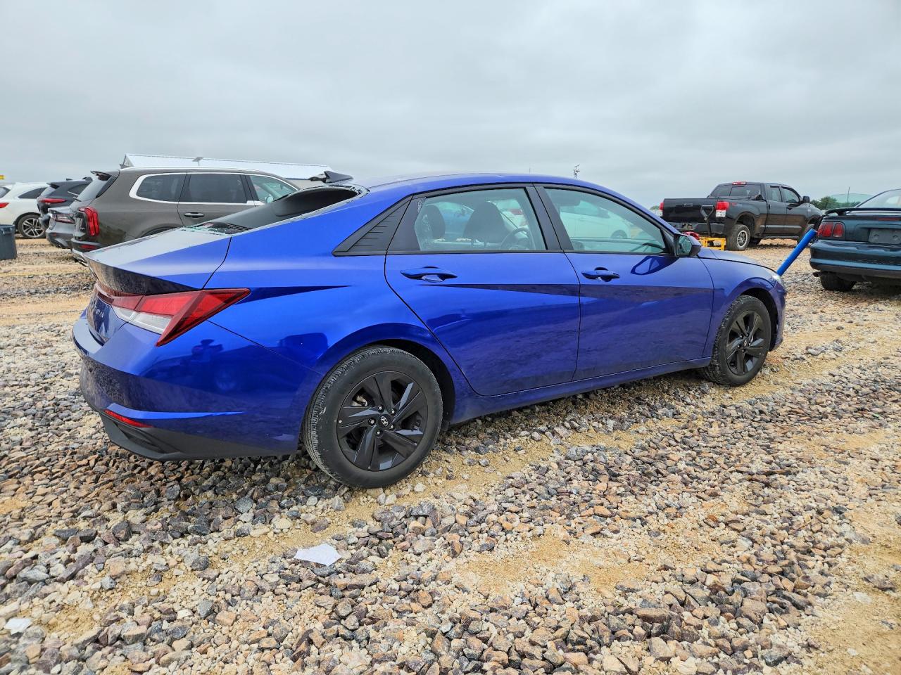 Hyundai ELANTRA Sel