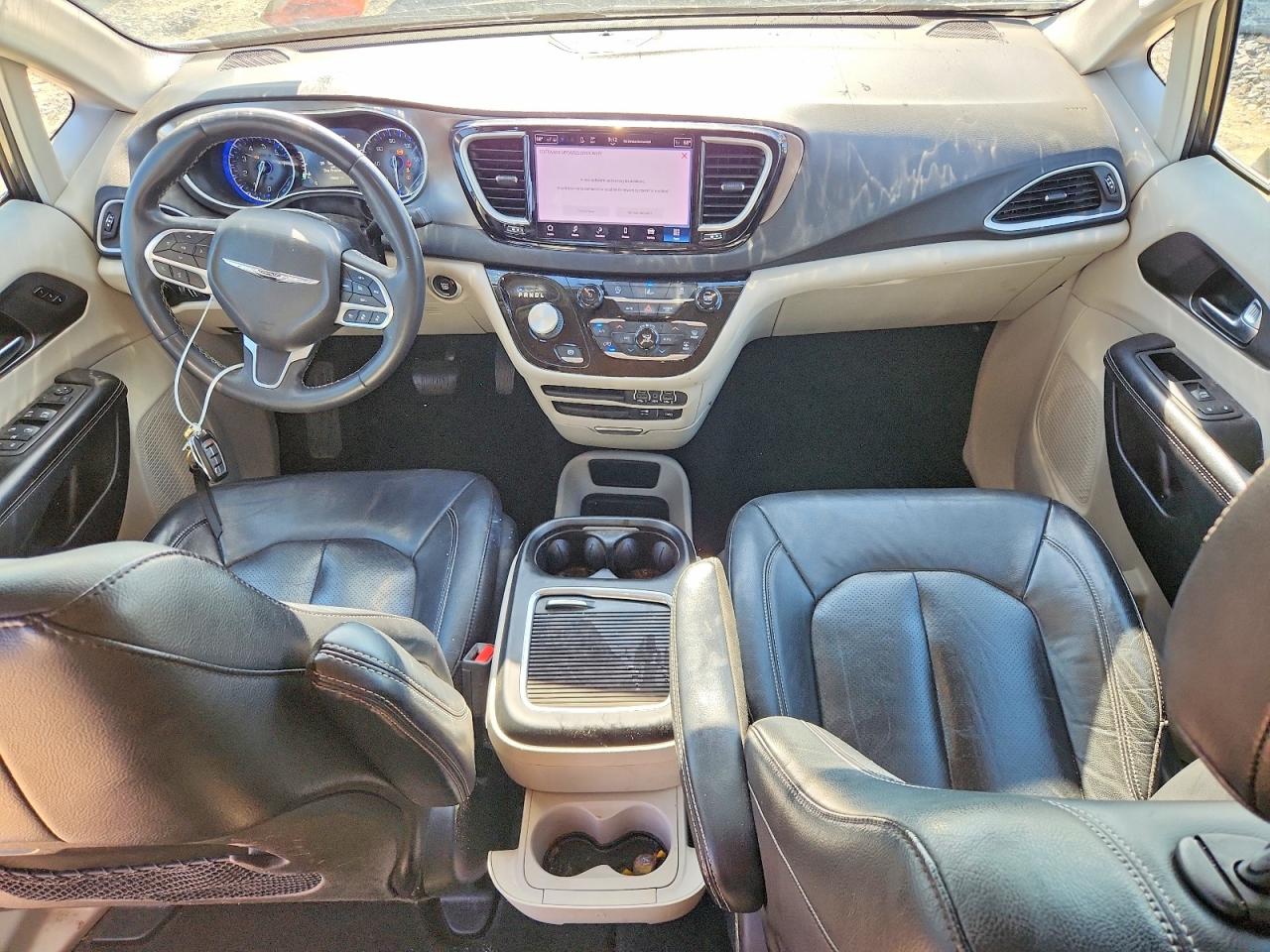Chrysler Pacifica Touring L