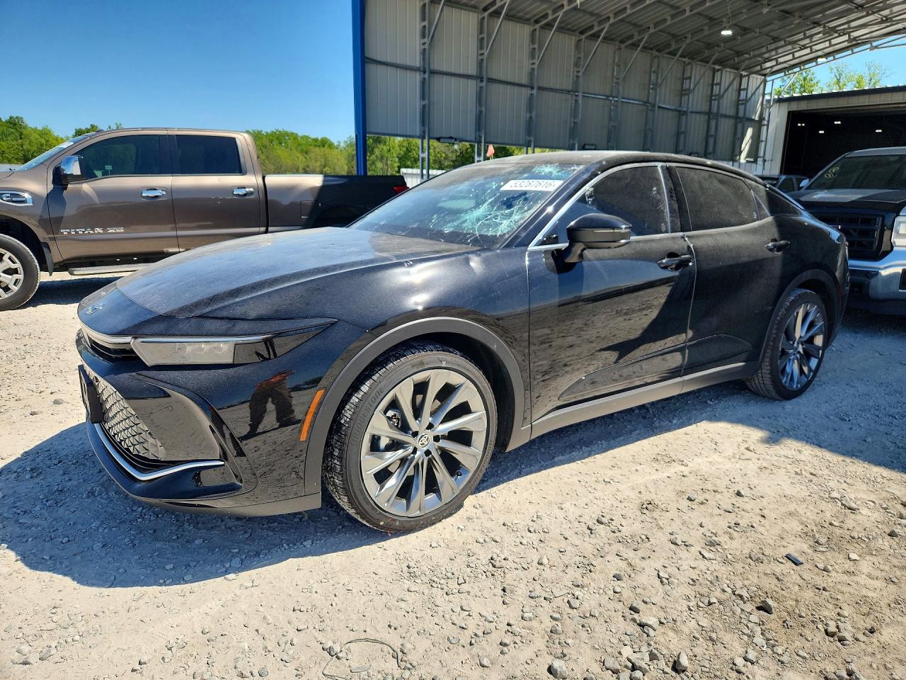 Salvage Toyota Crown Image