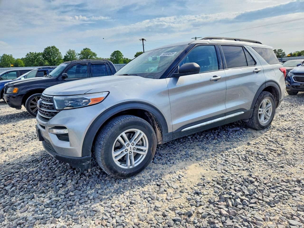 Salvage Ford Explorer Image