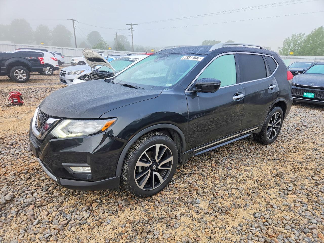 Salvage Nissan Rogue Image