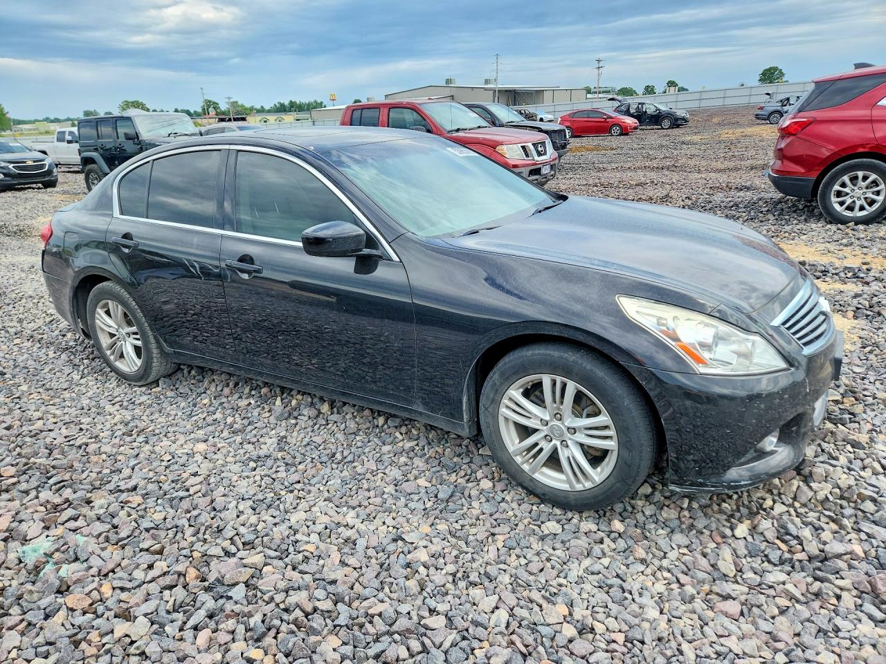 INFINITI G37 X