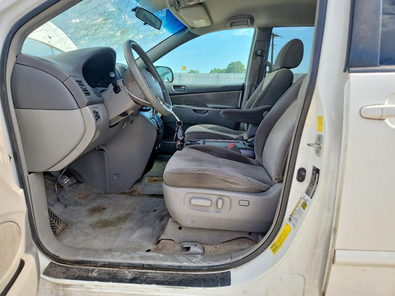 Toyota Sienna Le 7-passenger