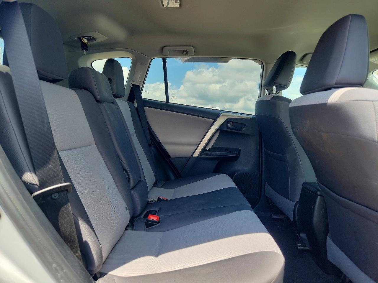 Toyota RAV4 Le