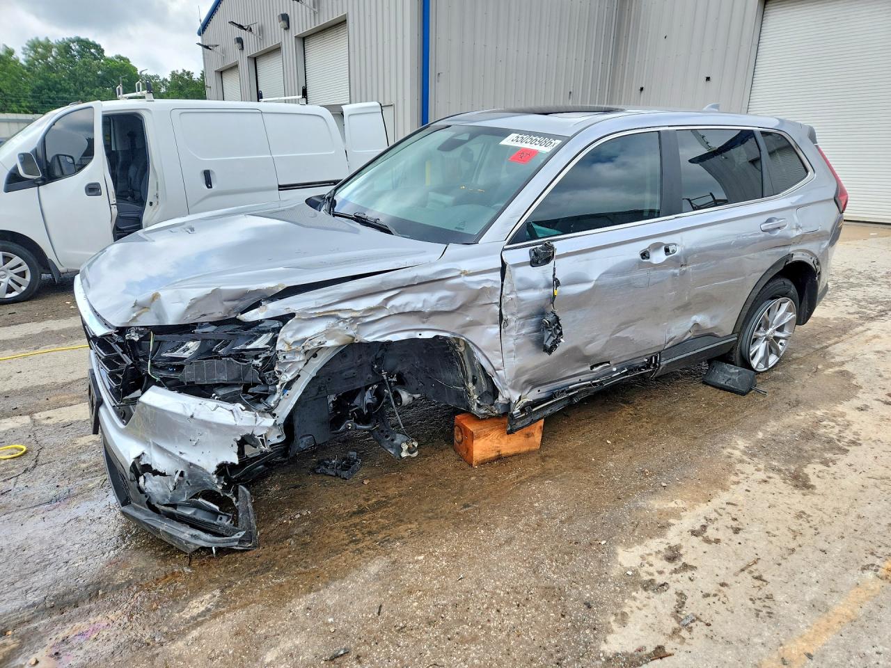 Salvage Honda Crv Image