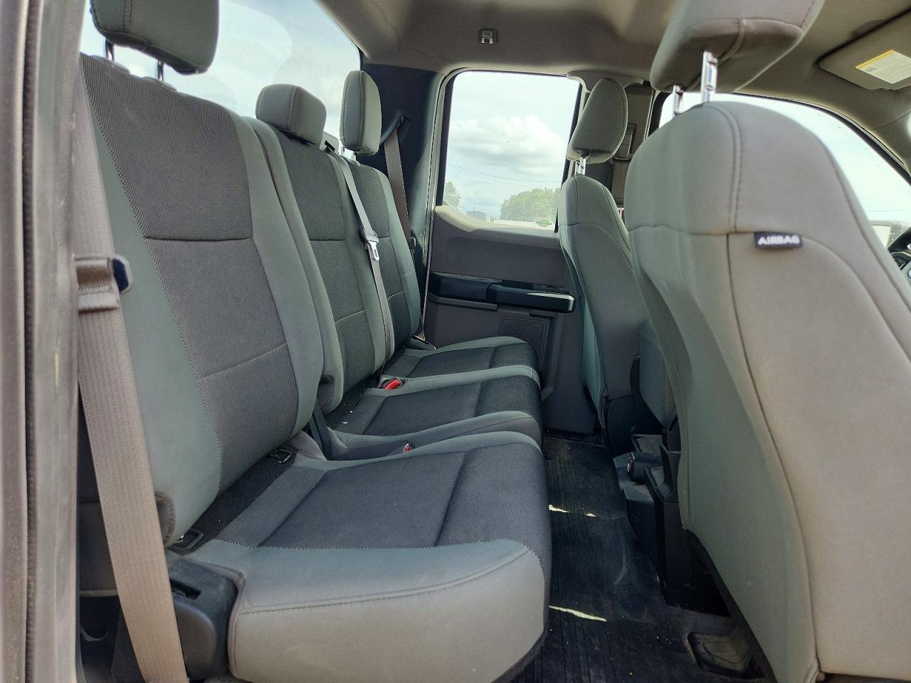 Ford F-150 Super Cab