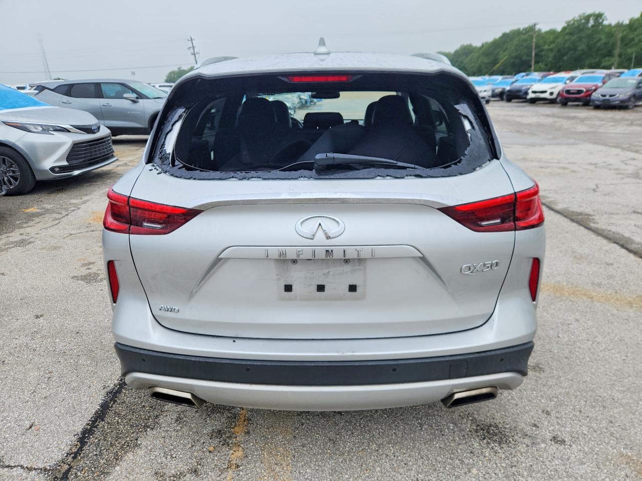 INFINITI Qx Essential
