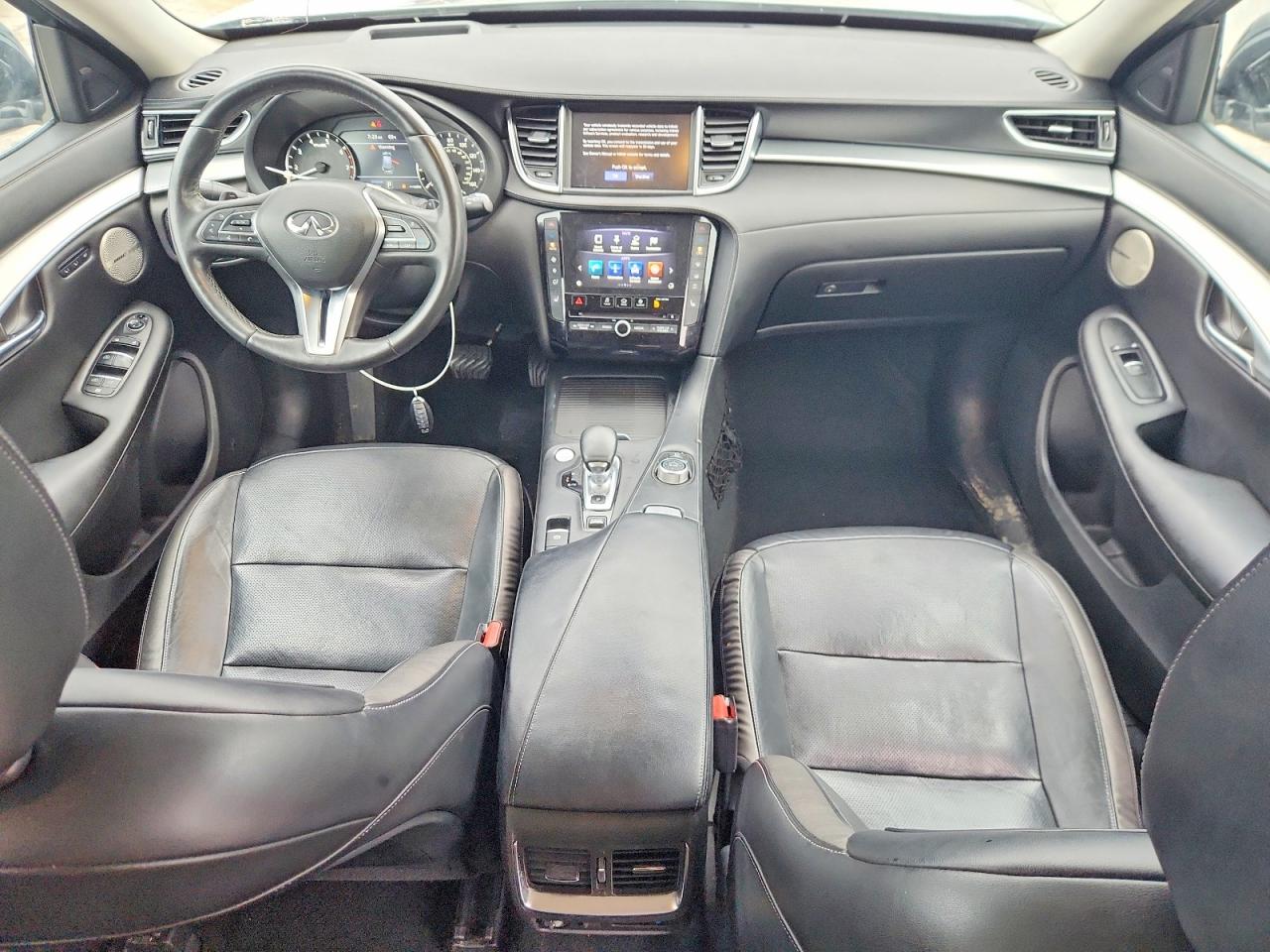 INFINITI Qx Essential