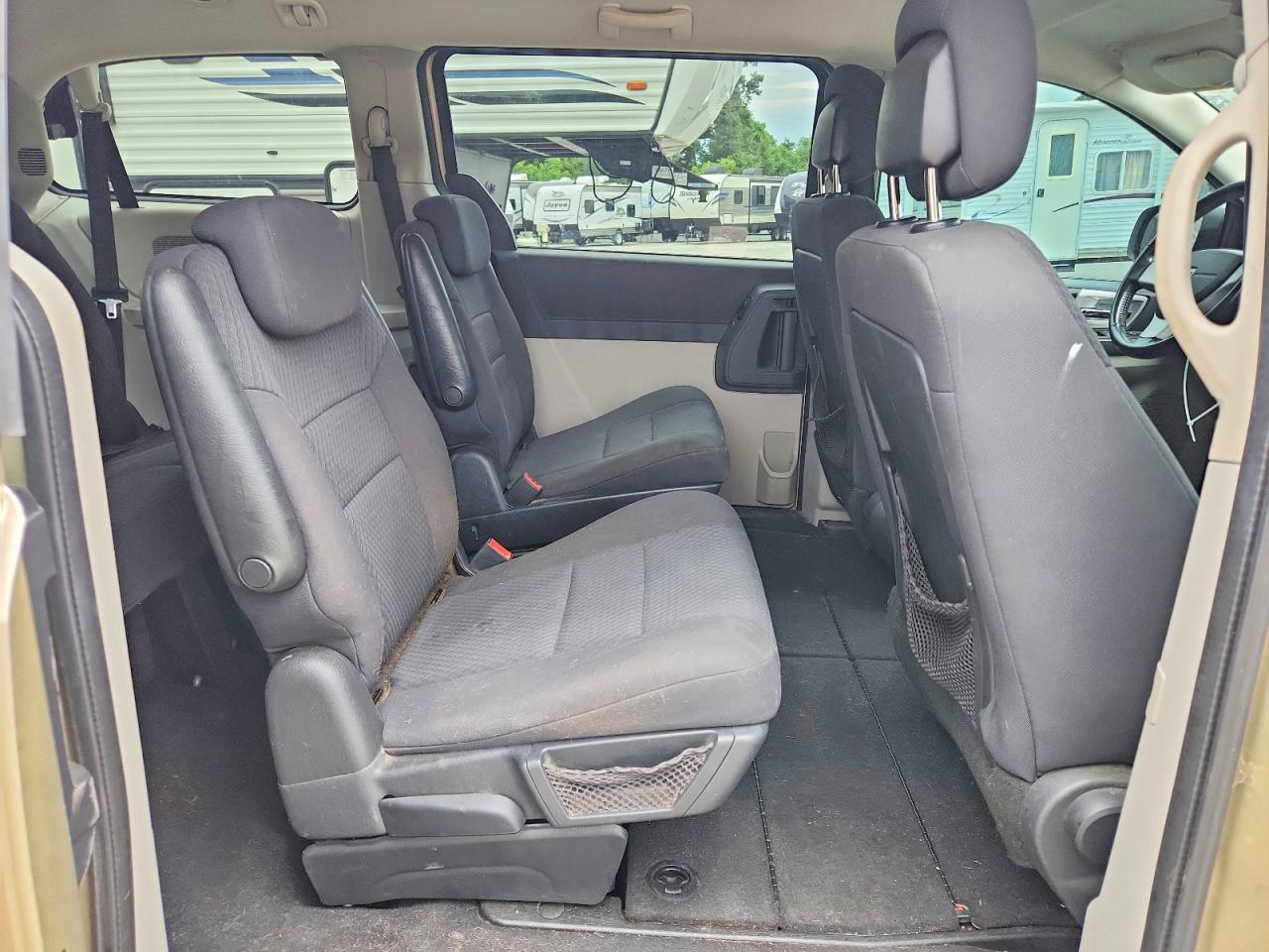 Dodge Caravan Sxt