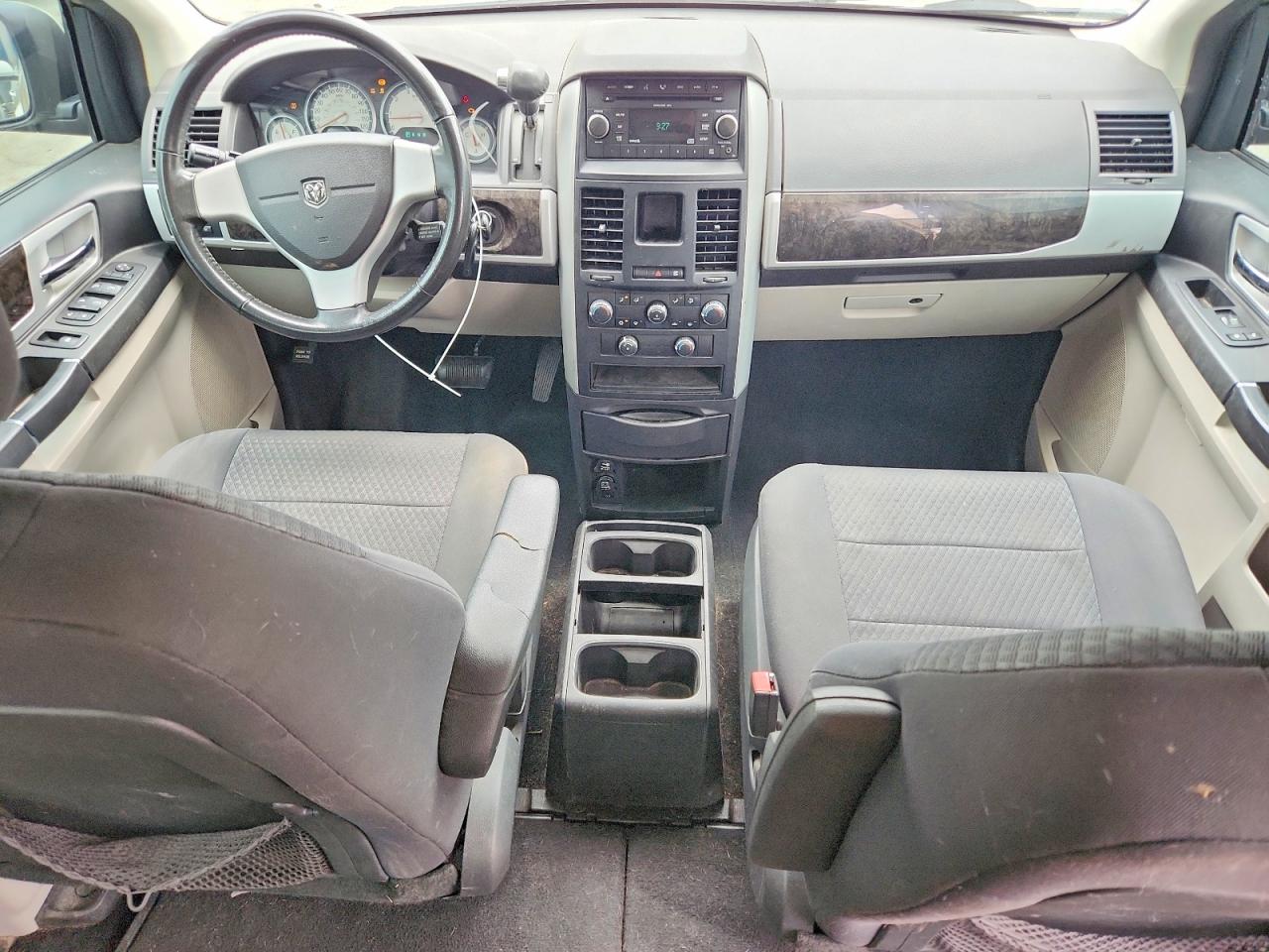 Dodge Caravan Sxt