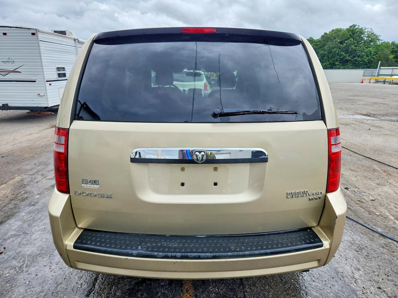 Dodge Caravan Sxt