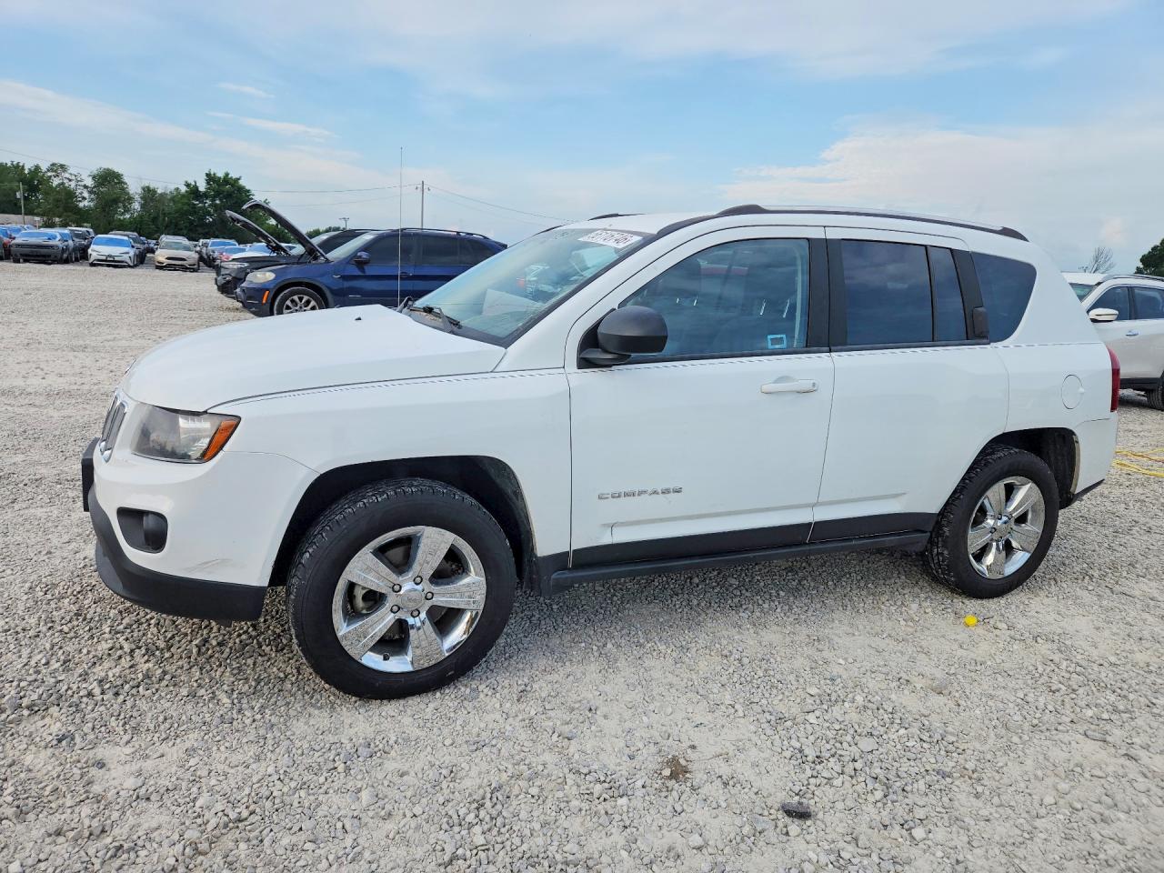Salvage Jeep Compass Image