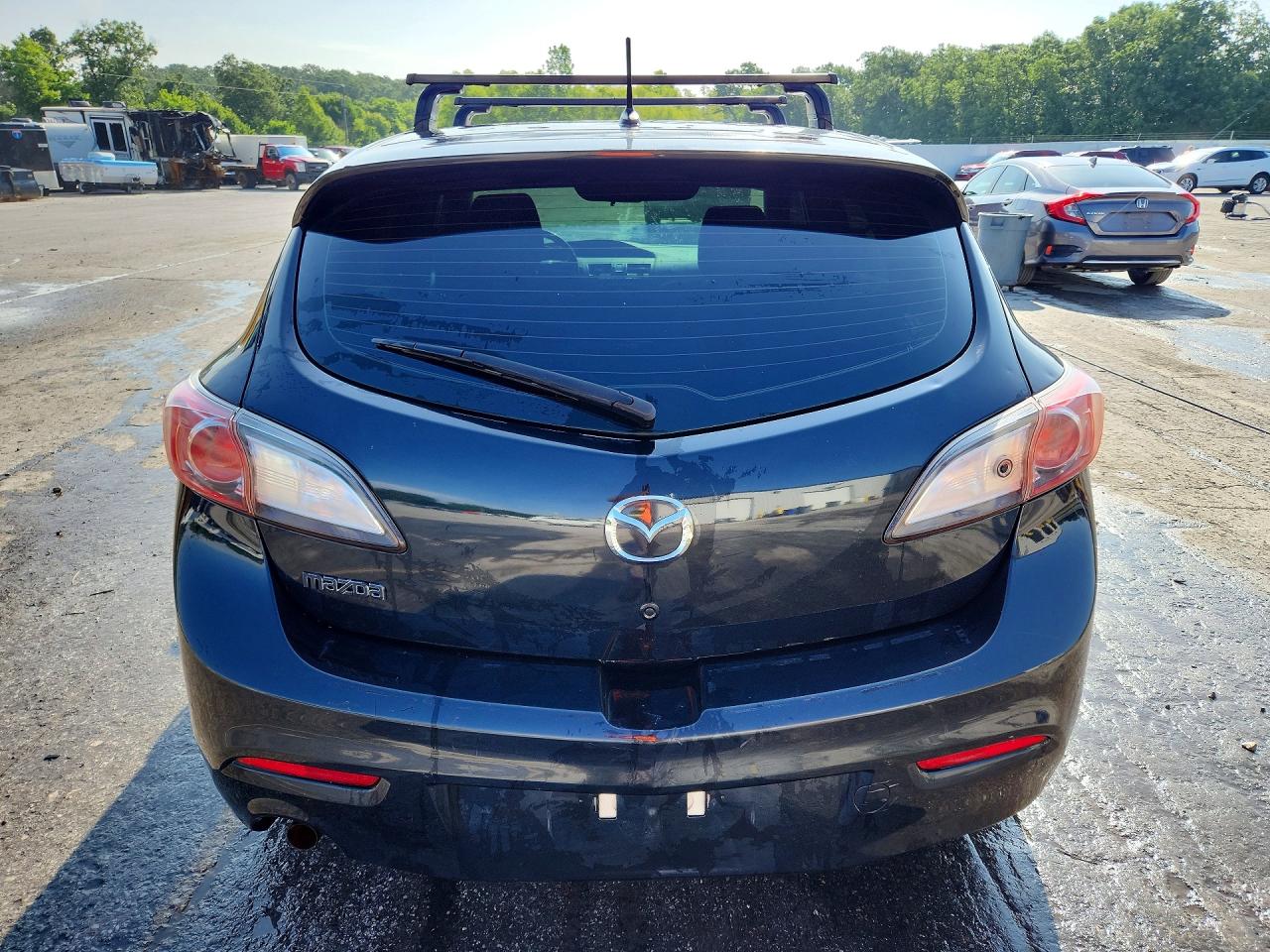 Mazda 3 I