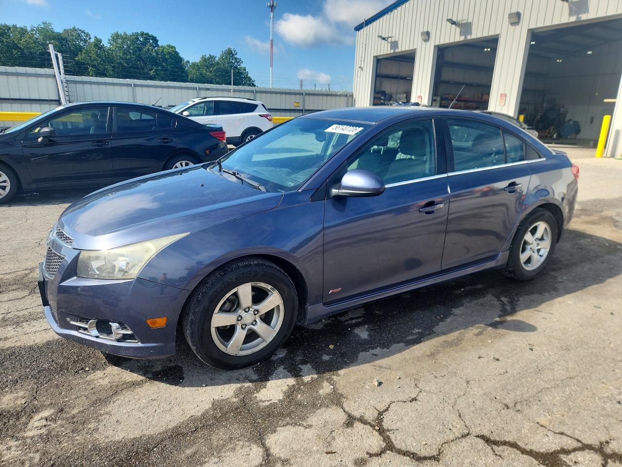 Salvage Chevrolet Cruze Image