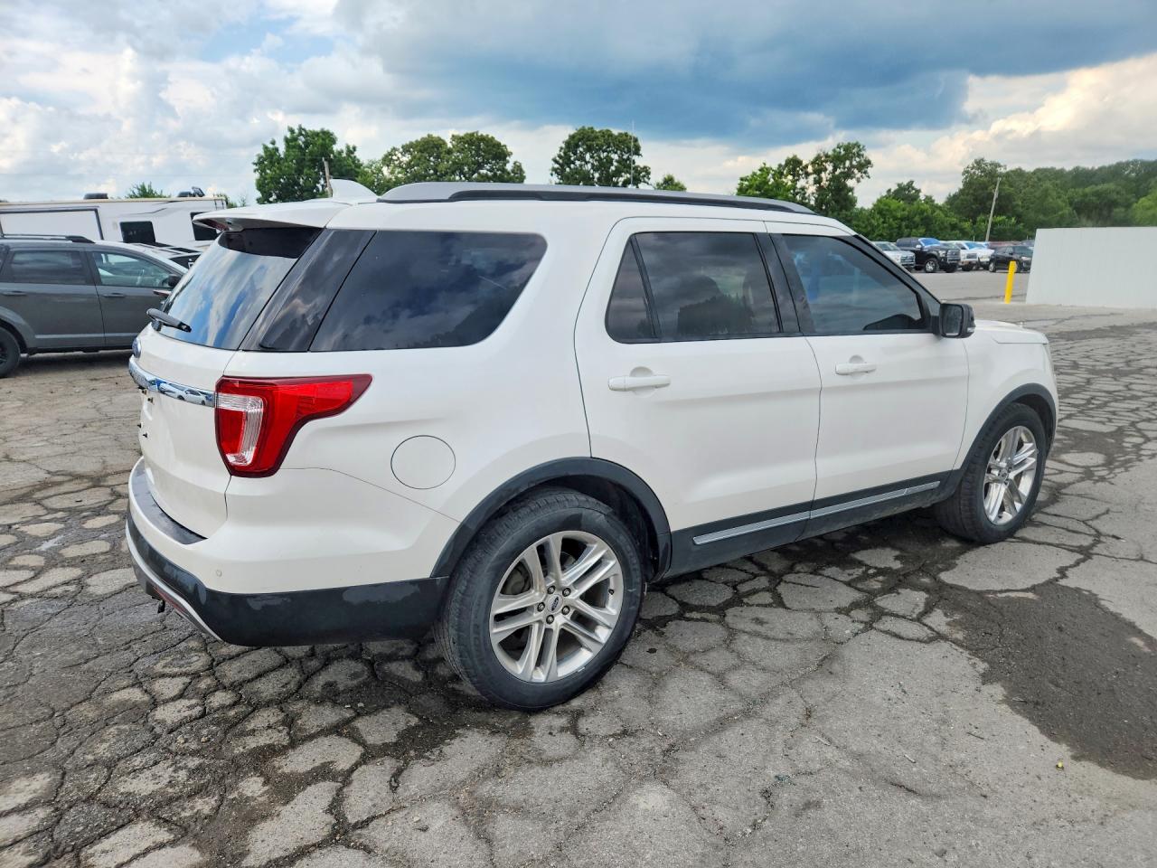 Ford Explorer Xlt