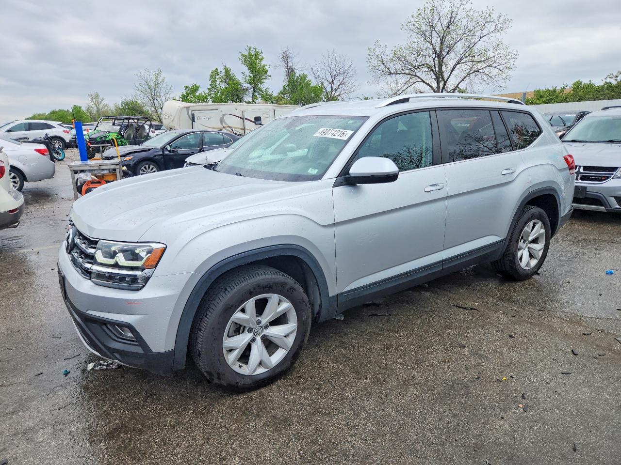 Salvage Volkswagen Atlas Image