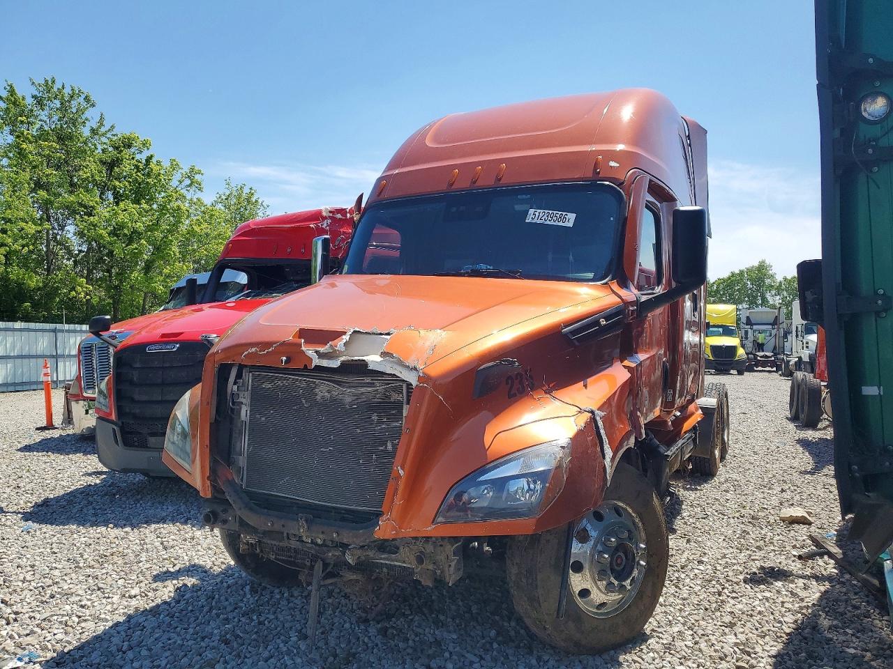 Freightliner Cascadia 126