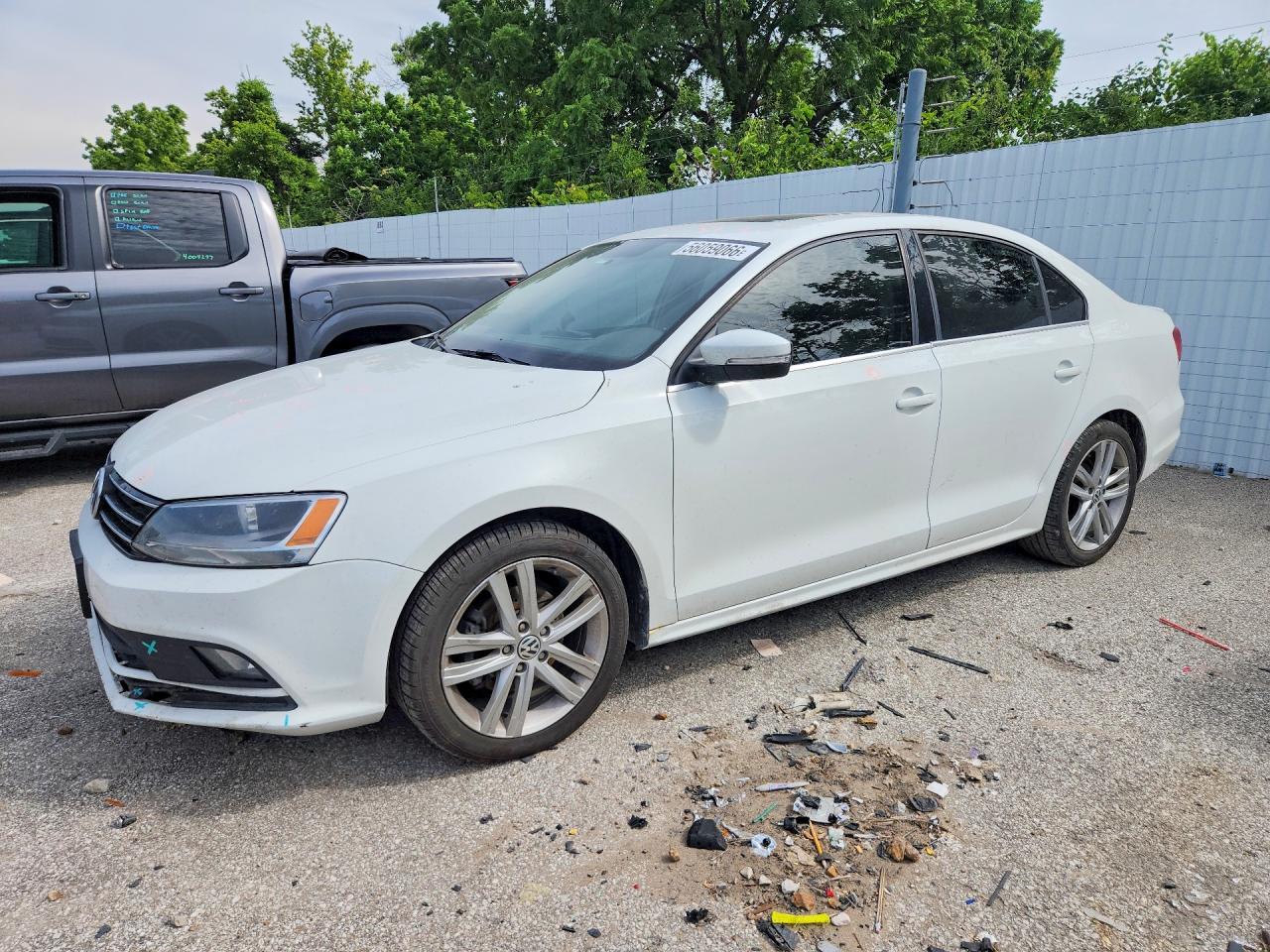 Salvage Volkswagen Jetta Image