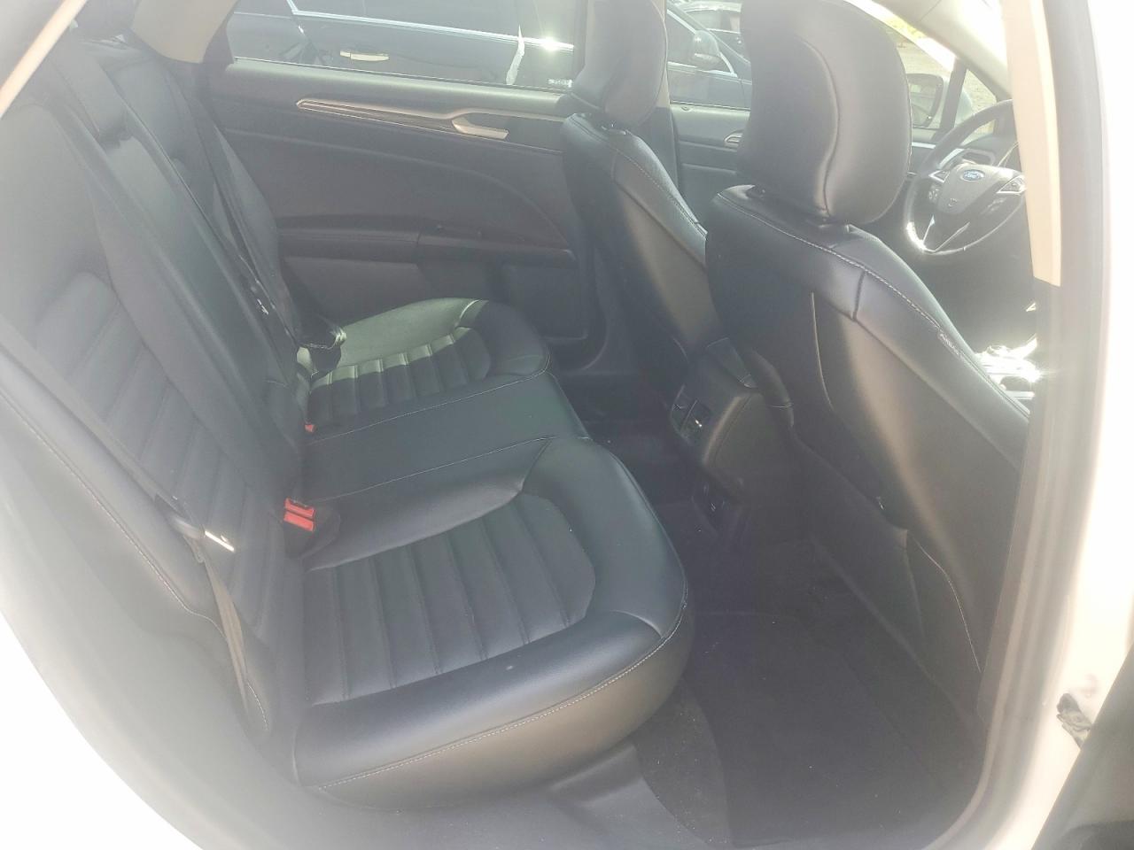 Ford Fusion Se Hybrid