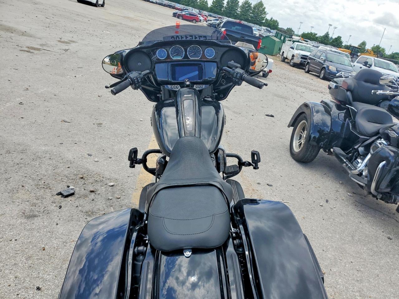 Harley-Davidson Fl