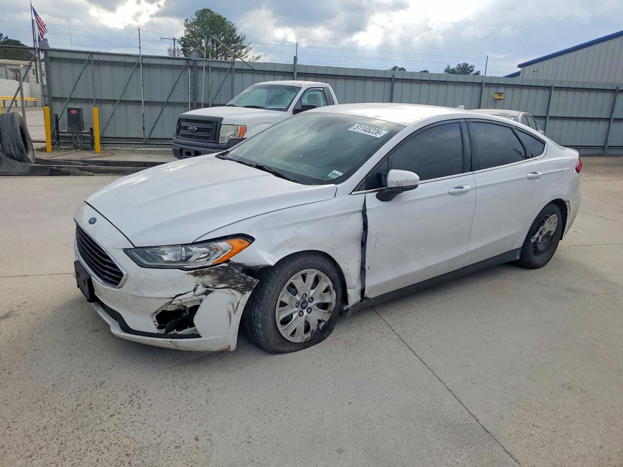 Salvage Ford Fusion Image