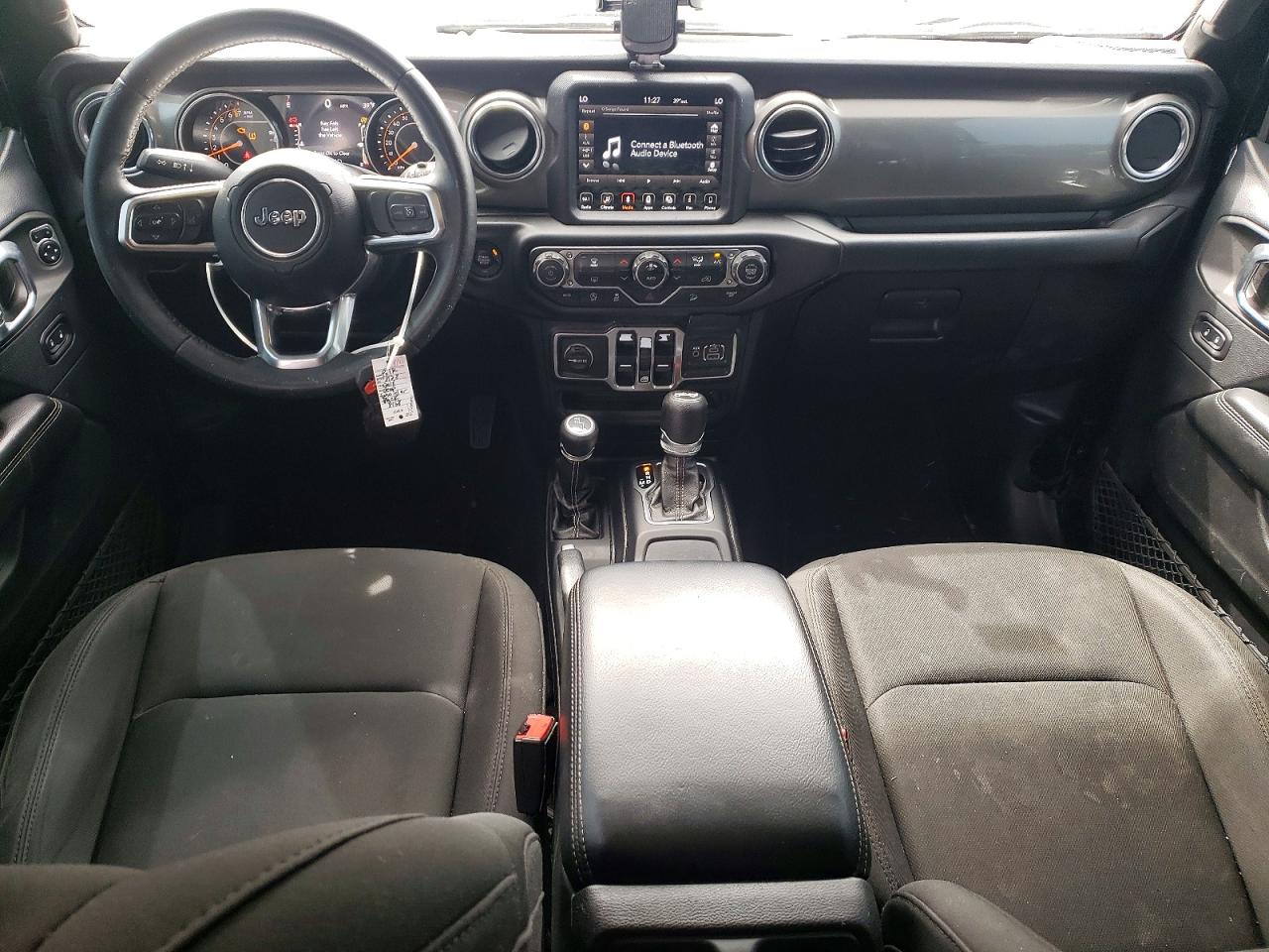 Jeep Wrangler Sahara