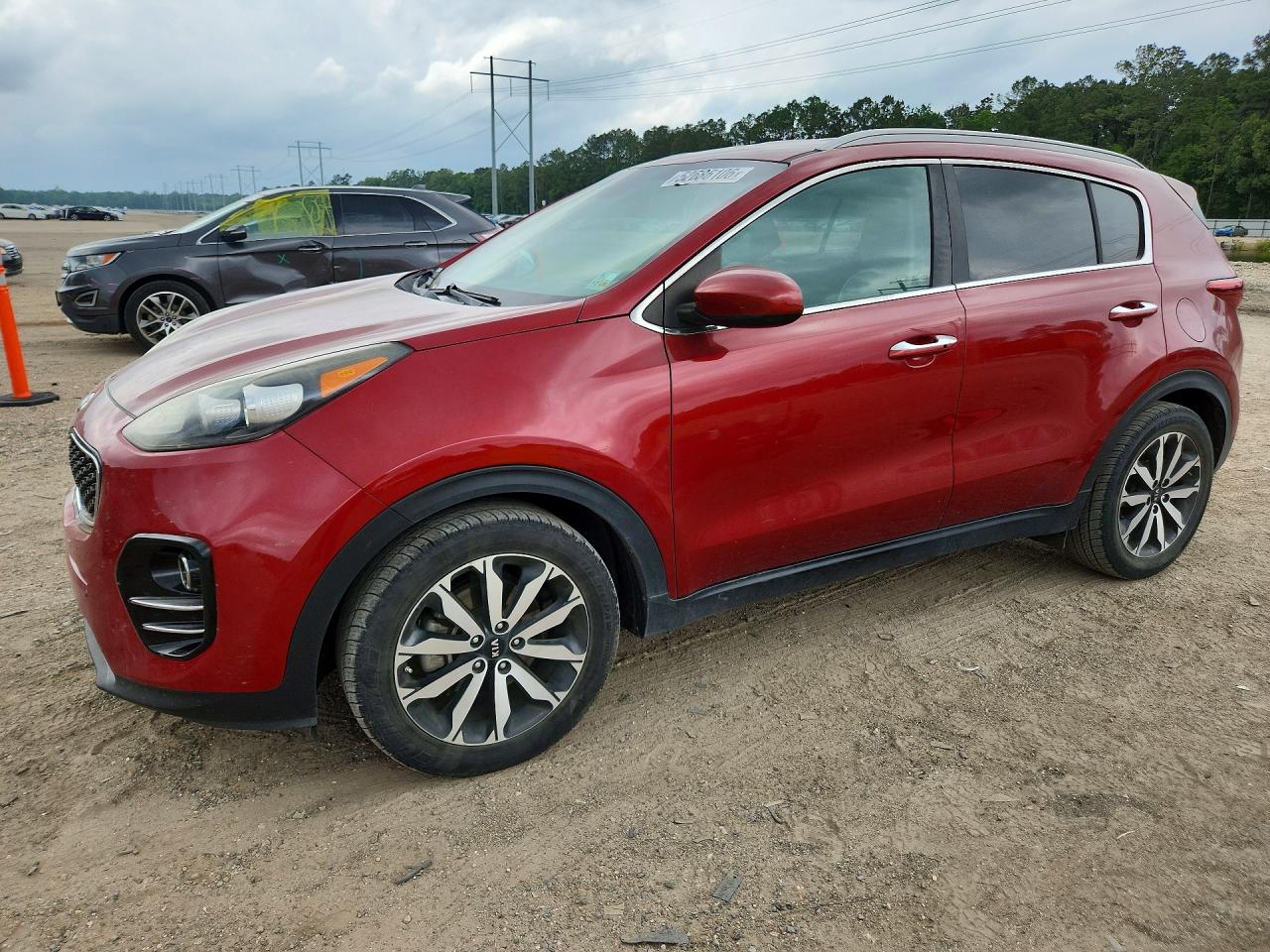 Salvage Kia Sportage Image