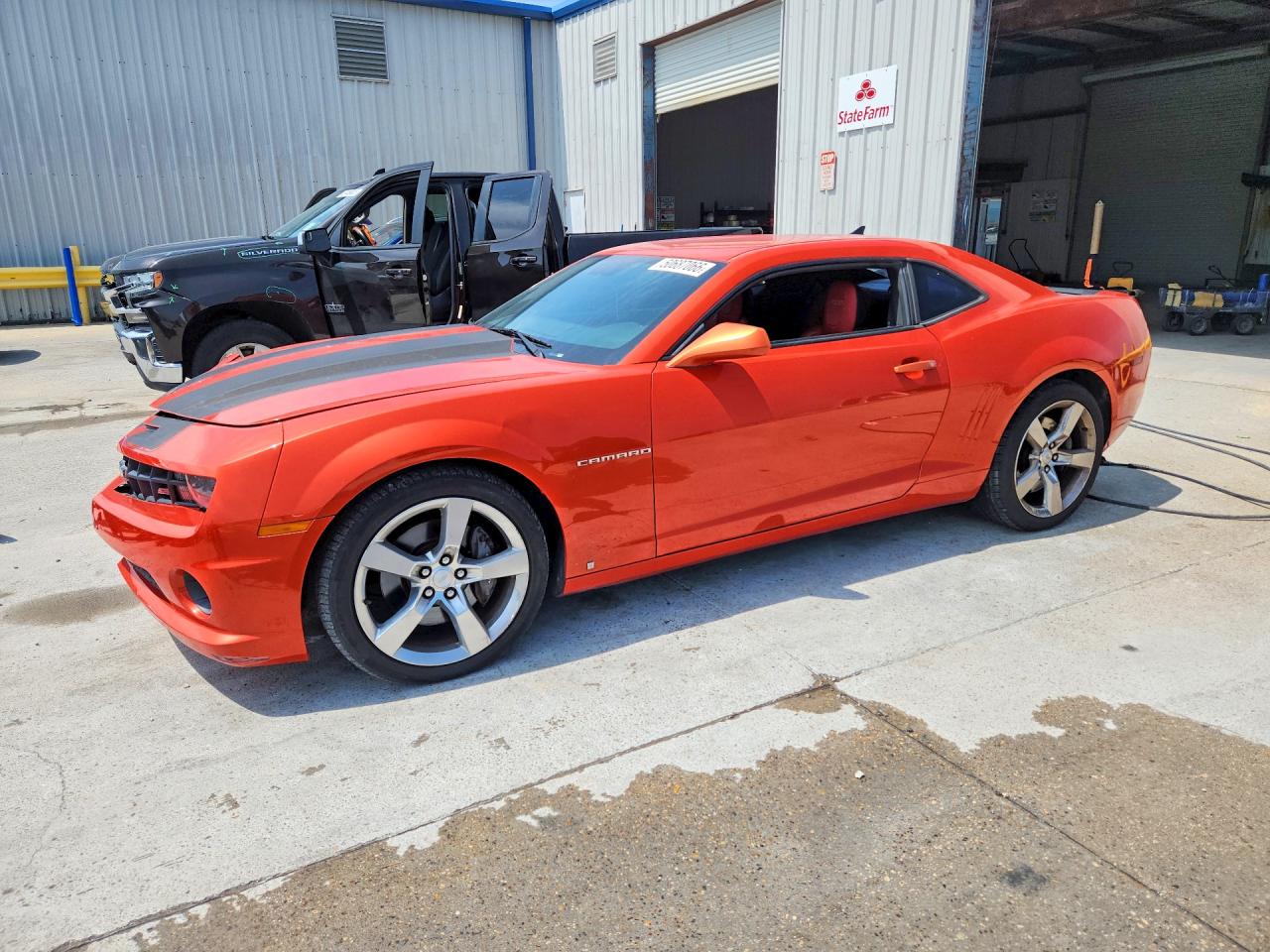 Salvage Chevrolet Camaro Image