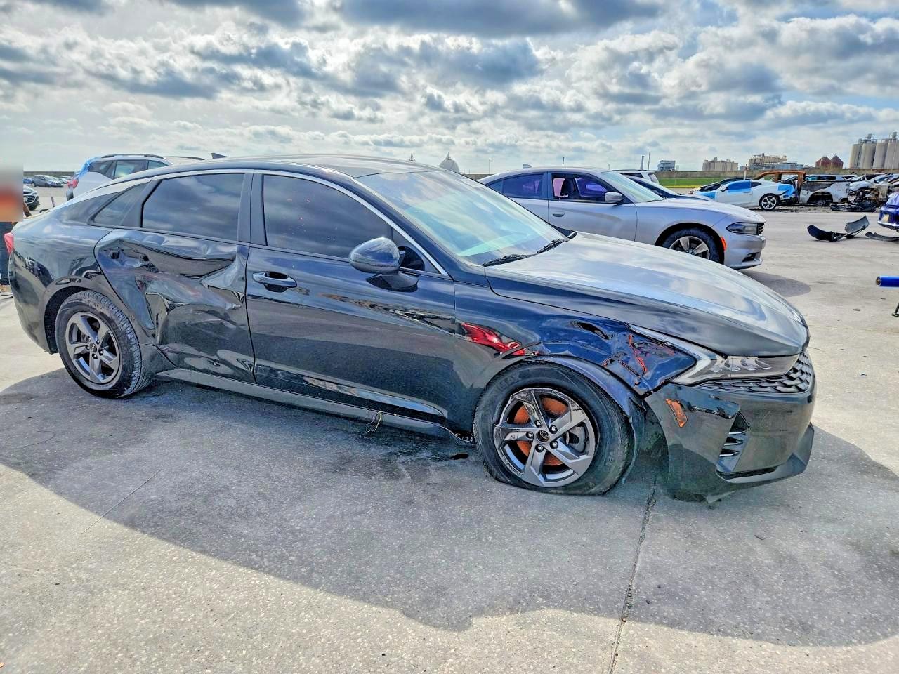 Kia K5 Lxs