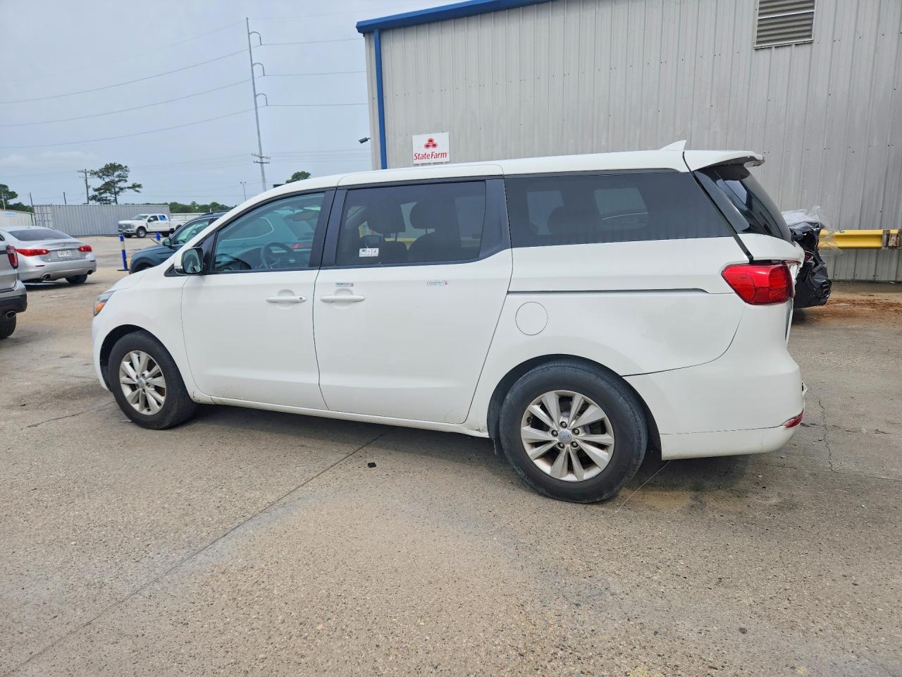 Kia Sedona Lx