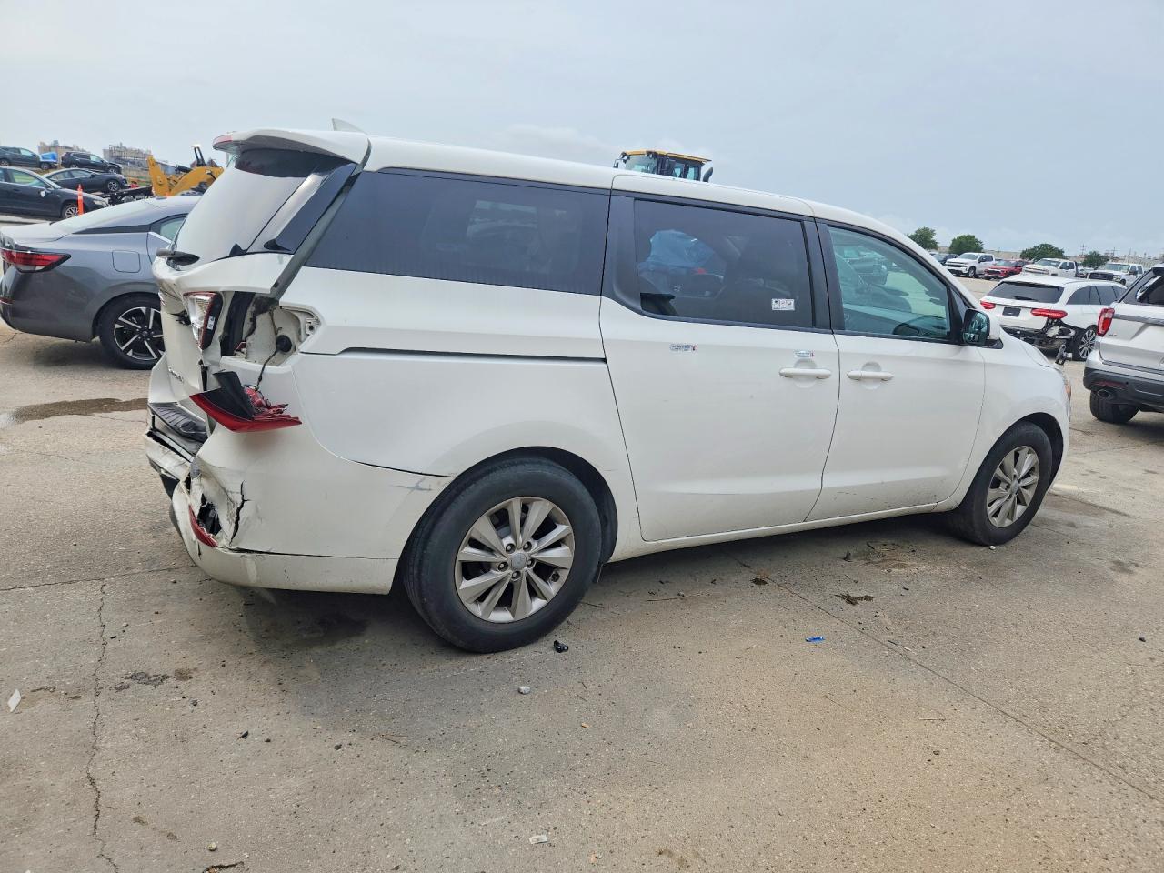 Kia Sedona Lx