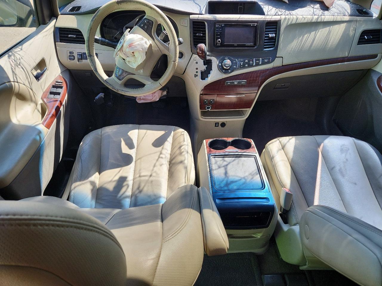 Toyota Sienna Xle 8-passenger