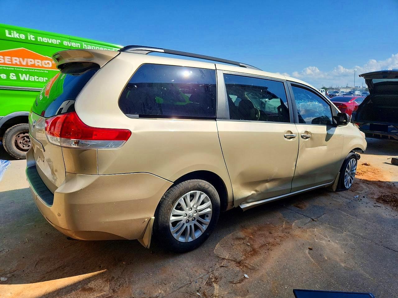 Toyota Sienna Xle 8-passenger