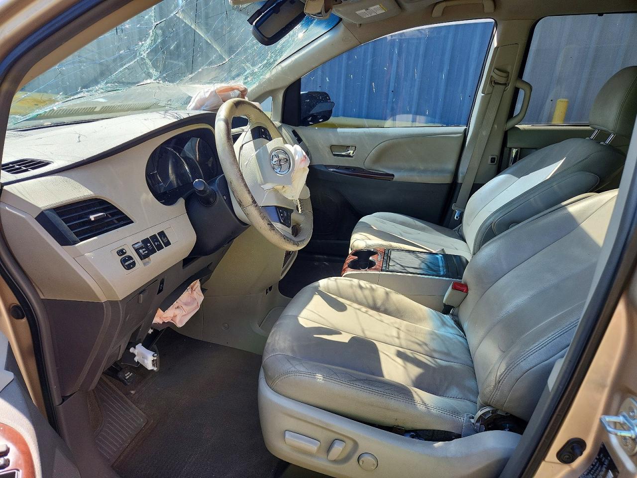 Toyota Sienna Xle 8-passenger