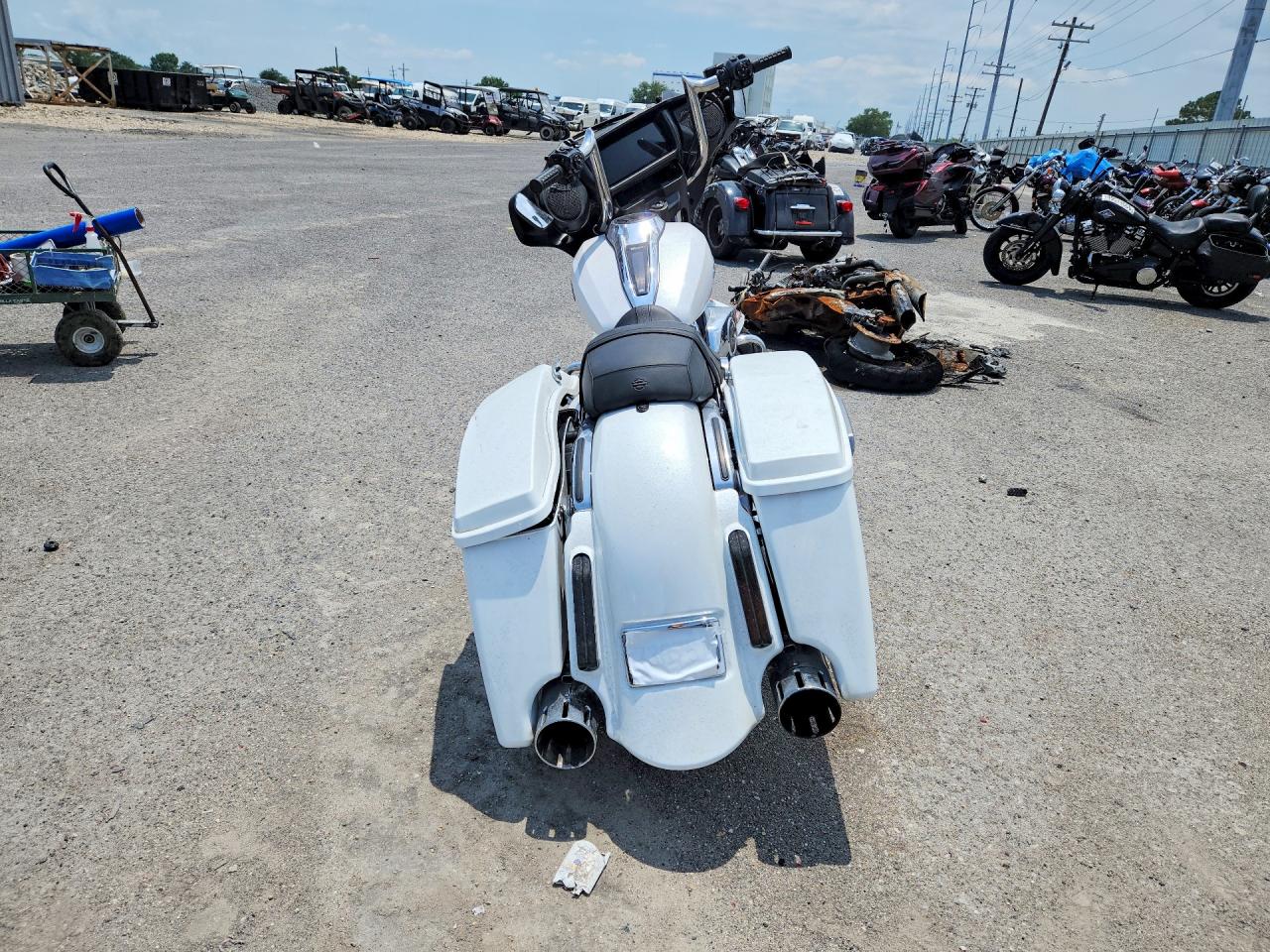 Harley-Davidson Fl