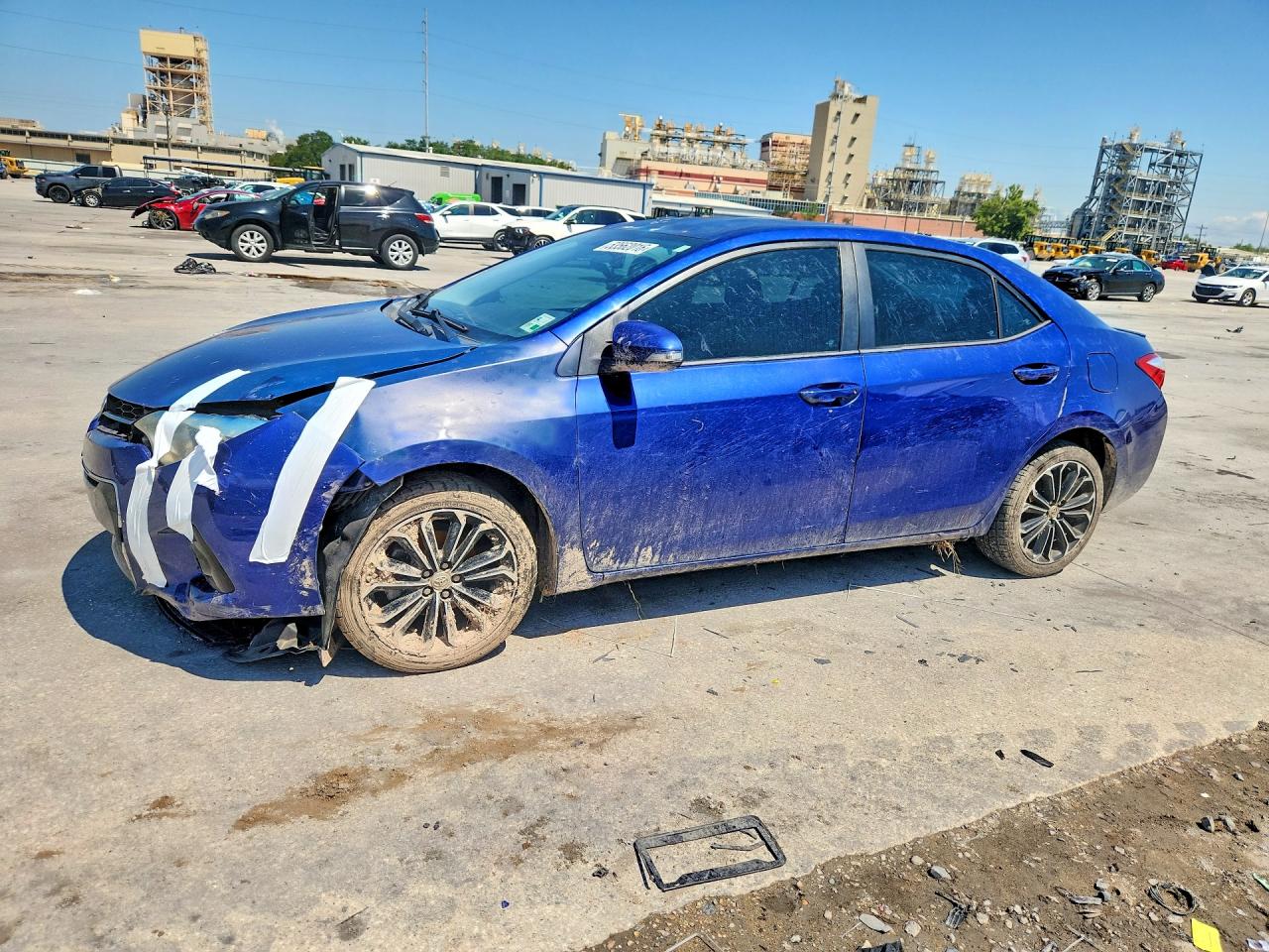 Salvage Toyota Corolla Image