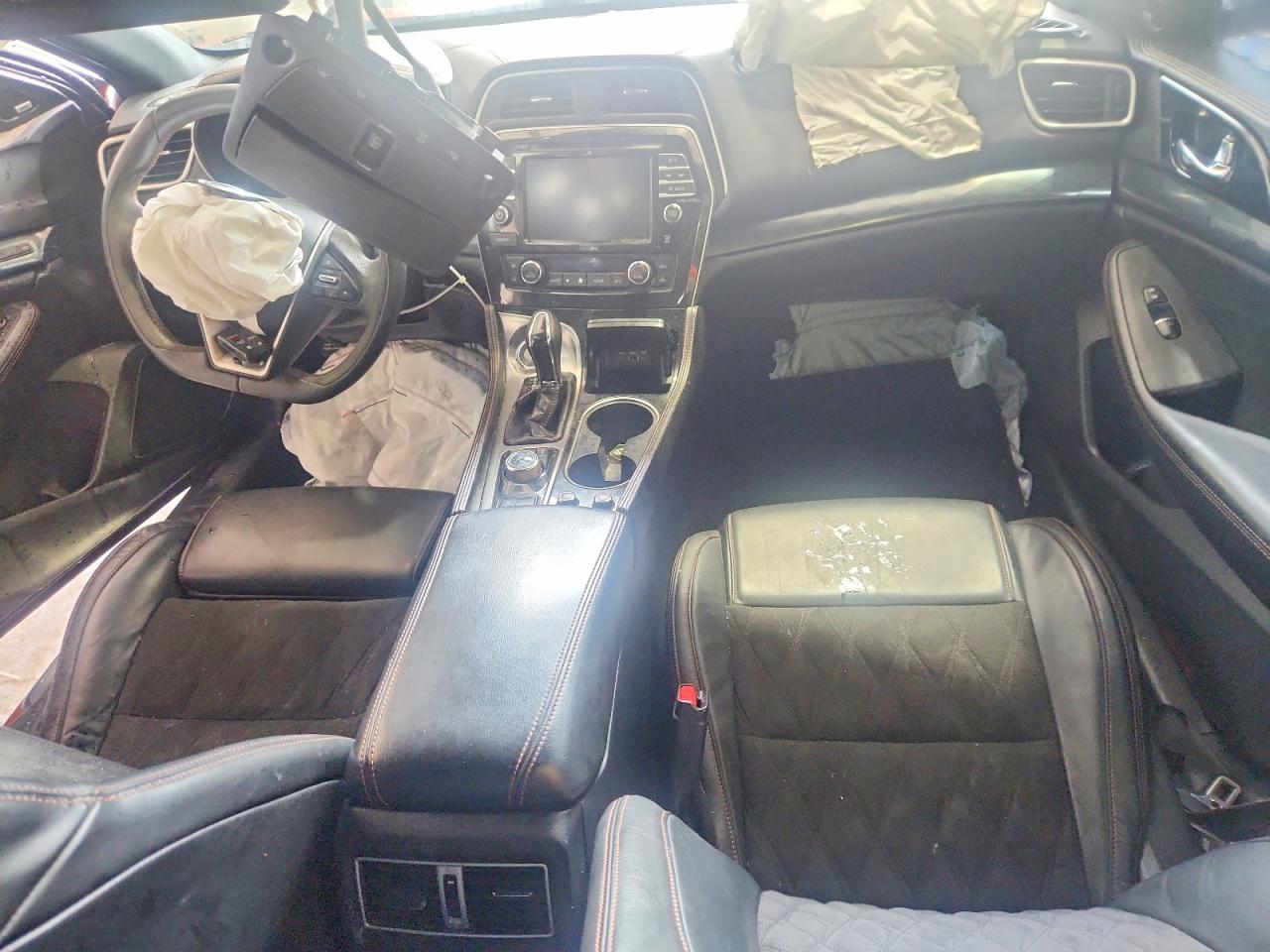 Nissan Maxima Sr