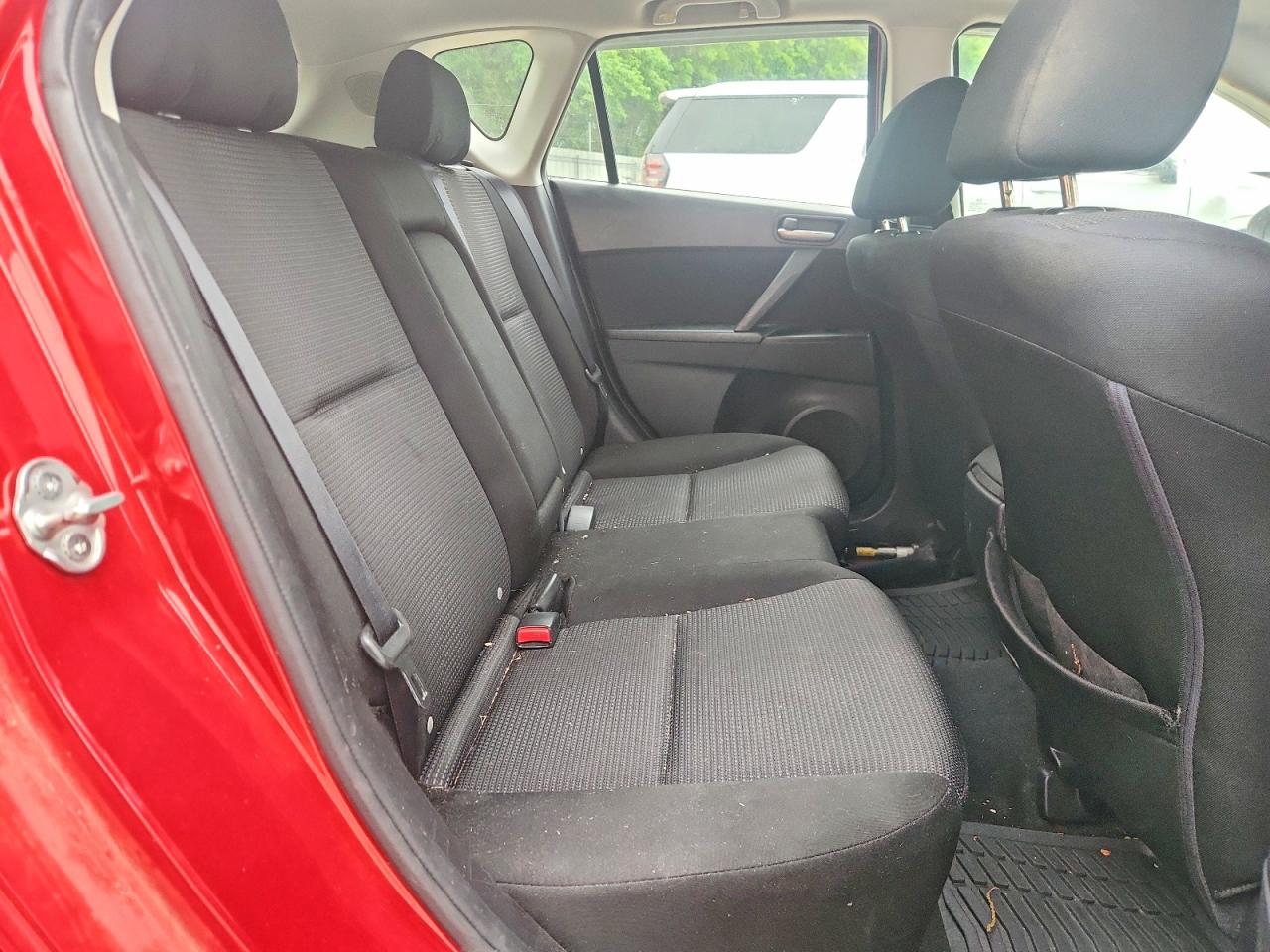 Mazda 3 I