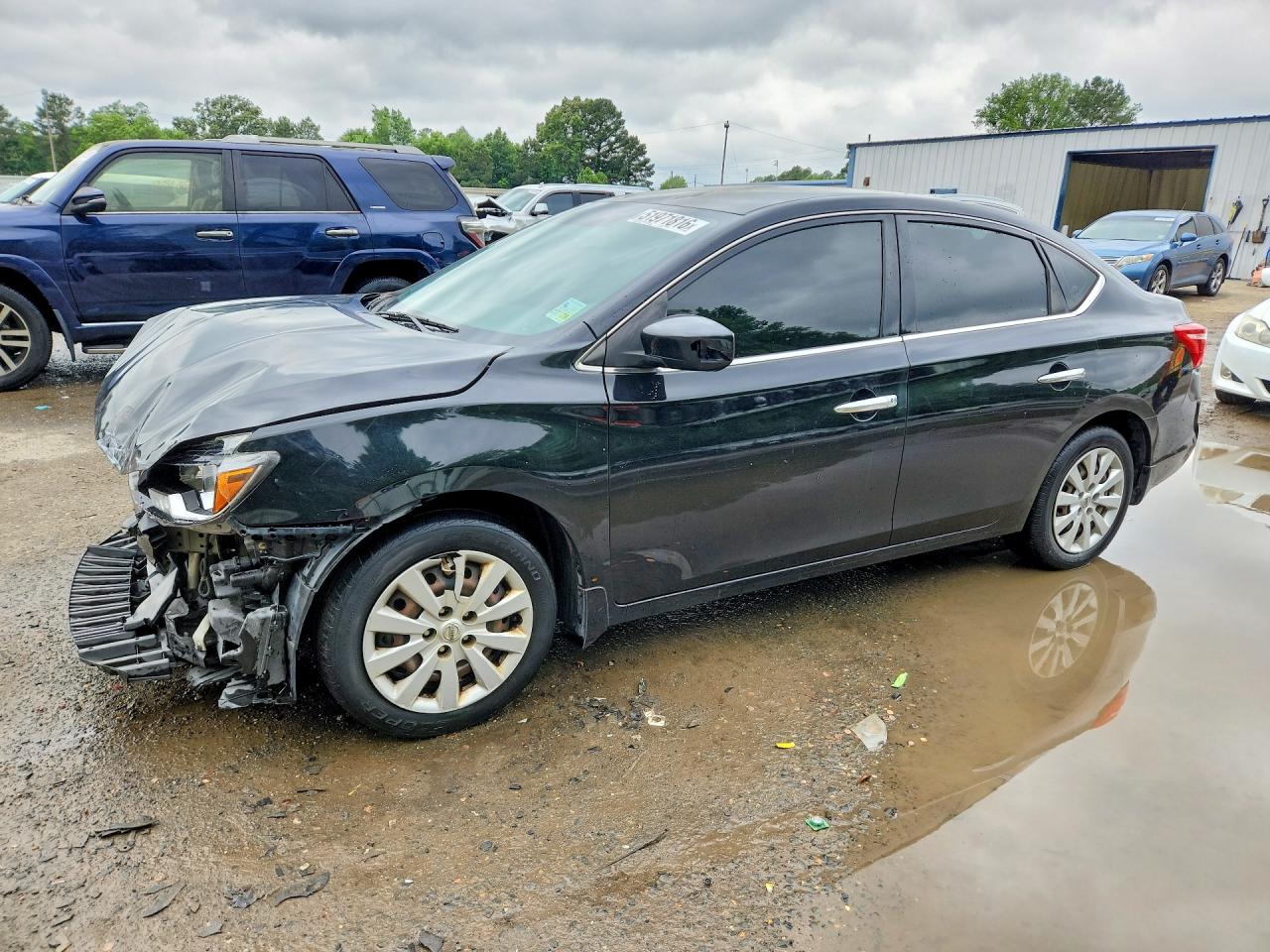 Salvage Nissan Sentra Image