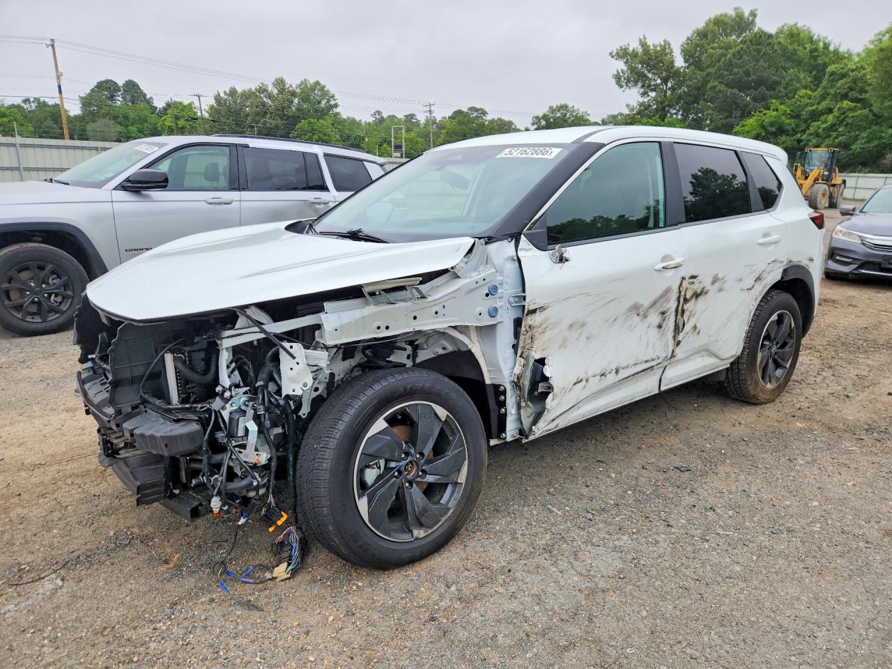 Salvage Nissan Rogue Image