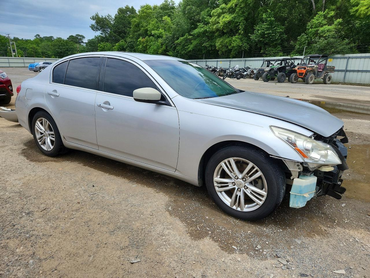 INFINITI G37 Base