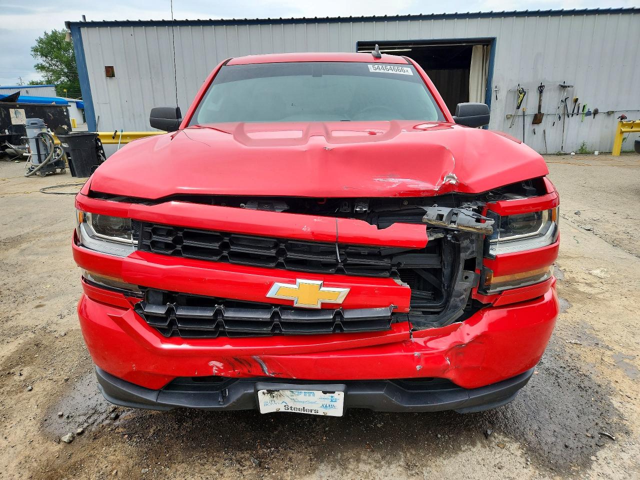 Chevrolet Silverado C1500 Custom